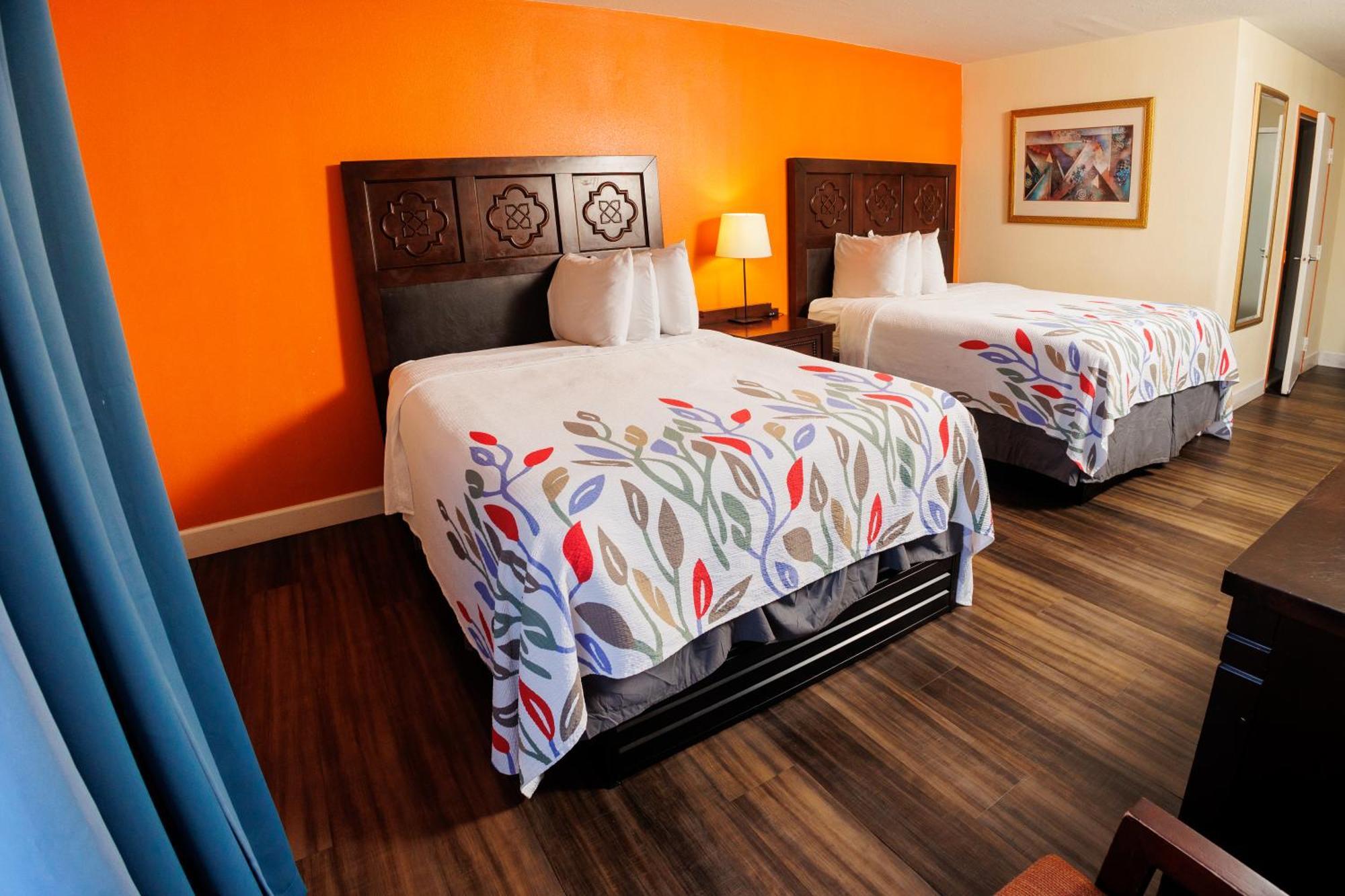 Garnet Inn & Suites, Orlando Room photo